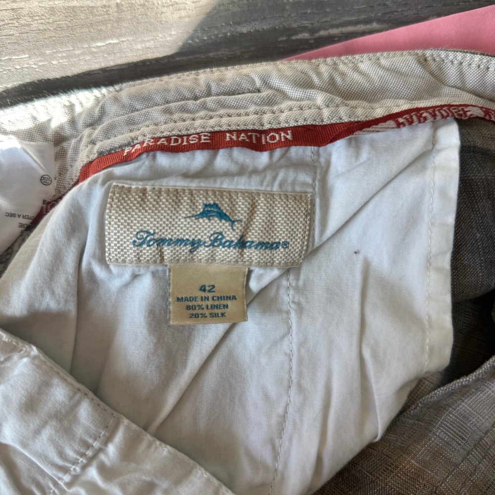 Tommy Bahama Linen Silk Blend Brown and Gray Plaid Men Shorts - Picture 2 of 5